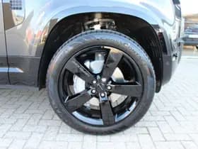 Land Rover Defender 110 5.0 P525 110 V8 thumbnail 5