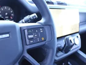 Land Rover Defender 2.0 P300e 110 X-Dynamic HSE thumbnail 19