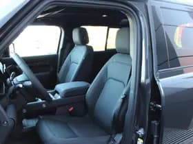 Land Rover Defender 2.0 P300e 110 X-Dynamic HSE thumbnail 61