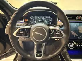 Jaguar F-Pace 2.0 P400e PHEV R-Dynamic SE thumbnail 15
