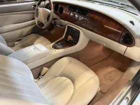 Jaguar XK8 4.0 V8 Convertible thumbnail 13