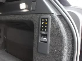 Land Rover Range Rover P550e Autobiography PHEV thumbnail 9