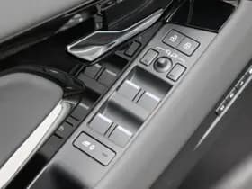 Land Rover Range Rover Evoque P270e PHEV AWD S Edition thumbnail 11