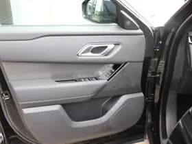 Land Rover Range Rover Velar thumbnail 11