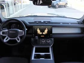 Land Rover Defender thumbnail 18
