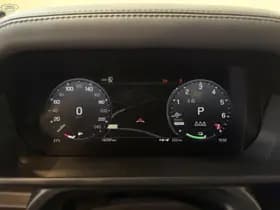 Land Rover Defender thumbnail 70