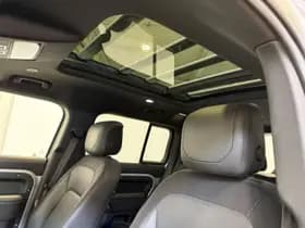 Land Rover Defender thumbnail 78