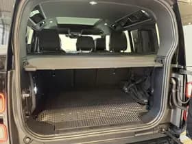 Land Rover Defender thumbnail 18