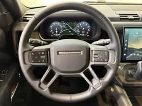 Land Rover Defender thumbnail 5