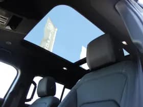 Land Rover Defender thumbnail 42