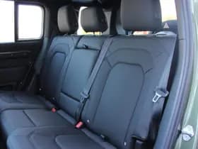 Land Rover Defender thumbnail 53