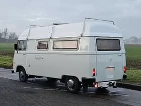 Mercedes-Benz 200 thumbnail 5