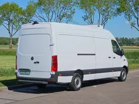 Mercedes-Benz Sprinter thumbnail 3