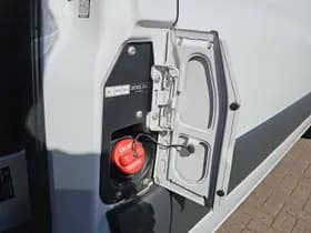 Mercedes-Benz Sprinter thumbnail 22