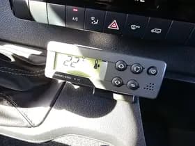 Mercedes-Benz Sprinter thumbnail 9