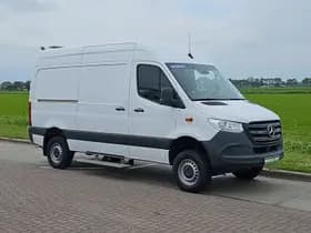 Mercedes-Benz Sprinter thumbnail 4