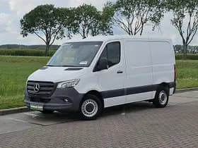Mercedes-Benz Sprinter thumbnail 2