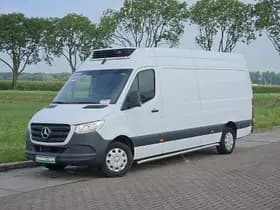 Mercedes-Benz Sprinter thumbnail 2