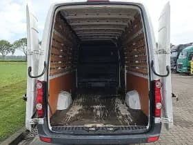 Volkswagen Crafter thumbnail 14