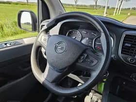 Opel Vivaro thumbnail 10