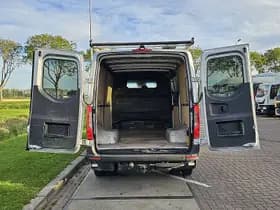 Mercedes-Benz Sprinter thumbnail 12