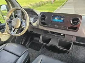 Mercedes-Benz Sprinter thumbnail 7
