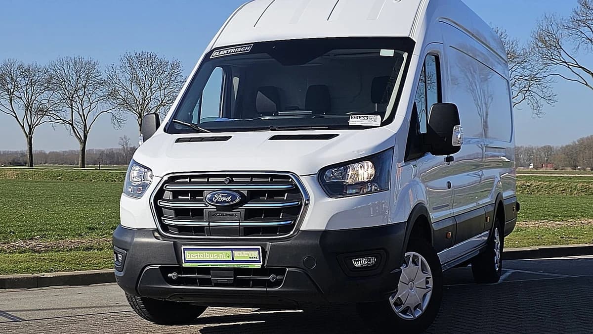 Ford E-Transit — foto 1