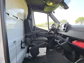 Mercedes-Benz Sprinter thumbnail 6