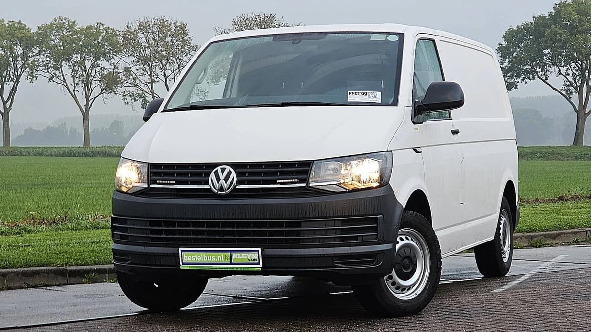 Volkswagen Transporter — foto 1