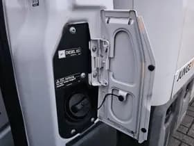 Mercedes-Benz Sprinter thumbnail 19