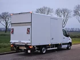 Mercedes-Benz Sprinter thumbnail 3