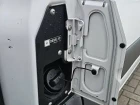 Mercedes-Benz Sprinter thumbnail 17