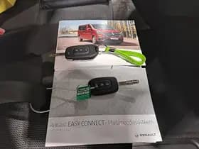 Renault Trafic thumbnail 13