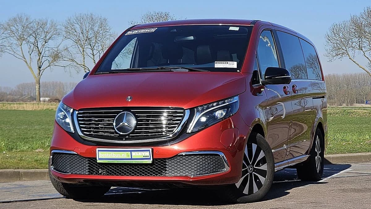 Mercedes-Benz Eqv — foto 1