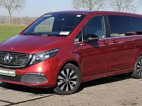 Mercedes-Benz Eqv thumbnail 2