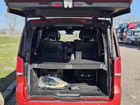 Mercedes-Benz Eqv thumbnail 18