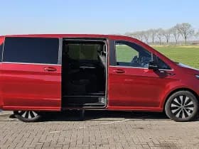 Mercedes-Benz Eqv thumbnail 19