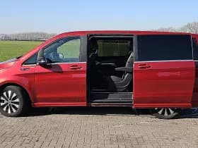 Mercedes-Benz Eqv thumbnail 21