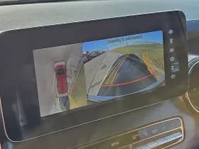 Mercedes-Benz Eqv thumbnail 26