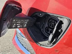 Mercedes-Benz Eqv thumbnail 28