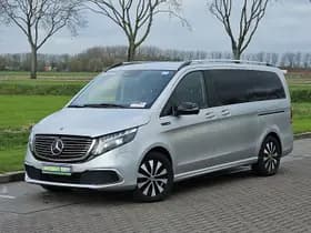 Mercedes-Benz Eqv thumbnail 2