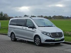 Mercedes-Benz Eqv thumbnail 4