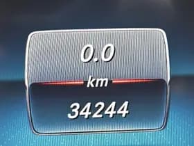 Mercedes-Benz Eqv thumbnail 8