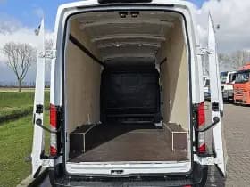 Ford E-Transit thumbnail 13