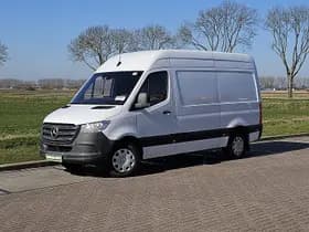 Mercedes-Benz Sprinter thumbnail 2