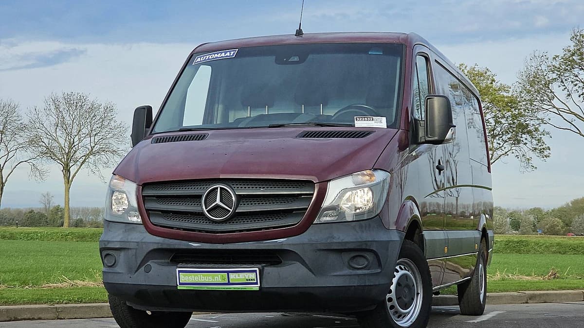 Mercedes-Benz 200 — foto 1