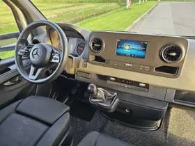 Mercedes-Benz Sprinter thumbnail 7