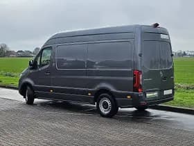 Mercedes-Benz Sprinter thumbnail 5