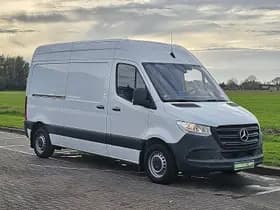 Mercedes-Benz Sprinter thumbnail 4