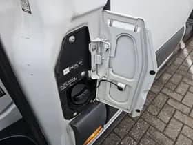 Mercedes-Benz Sprinter thumbnail 17